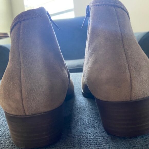 Like New - Lucky Brand Brindle Oiled Suede Boots - Size 10 - Picture 6 of 8